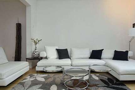 Haus Stuttgart Bad Cannstatt - 7 Zimmer, 160 m&sup2;, 3.190&euro; | Angebot:23996438