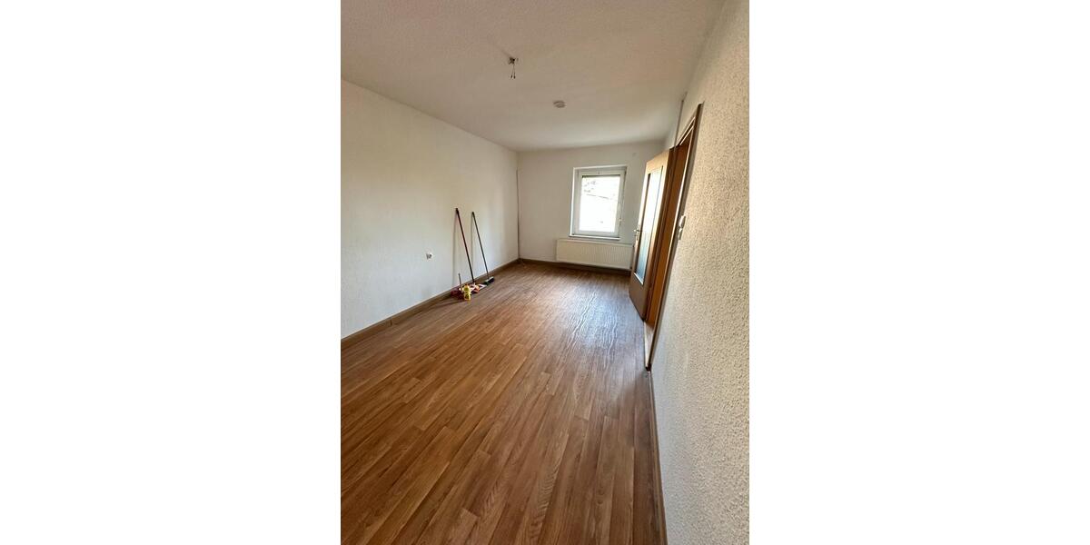 Erdgeschoßwohnung Finsterwalde - 3 Zimmer, 61 m&sup2;, 395&euro; | Angebot:26035786