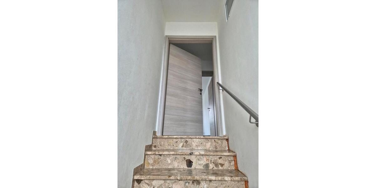 Etagenwohnung Osterhofen - 3 Zimmer, 87 m&sup2;, 1.090&euro; | Angebot:25973546