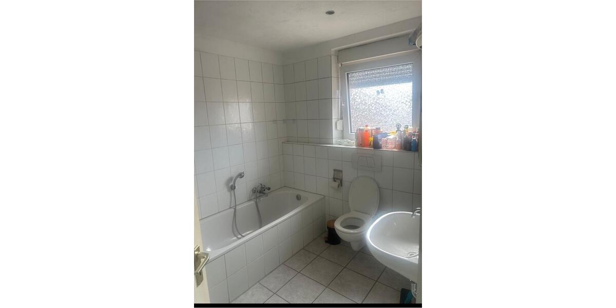 Etagenwohnung Mönchengladbach - 2 Zimmer, 65 m&sup2;, 900&euro; | Angebot:26593596