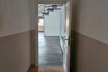 Wohnung Bausendorf - 4 Zimmer, 92 m&sup2;, 835&euro; | Angebot:25402016