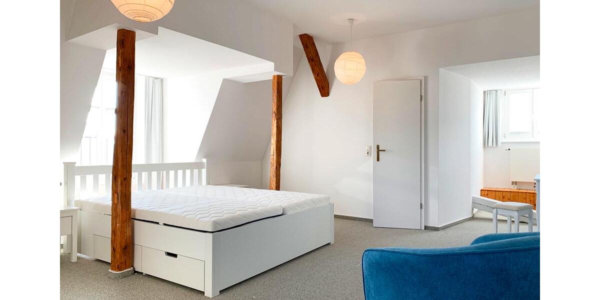 Dachgeschoßwohnung Halle (Saale) - 3 Zimmer, 75 m&sup2;, 1.290&euro; | Angebot:26008357