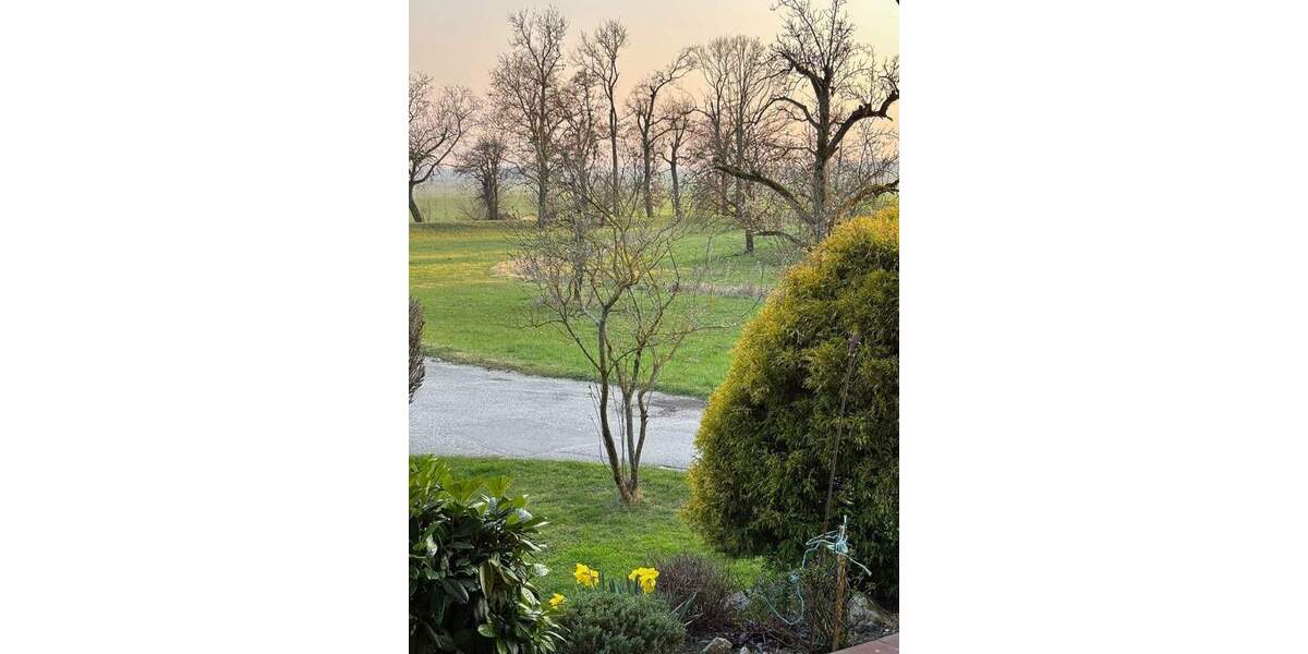 Etagenwohnung Wang Inzkofen - 4 Zimmer, 125 m&sup2;, 1.070&euro; | Angebot:25909255