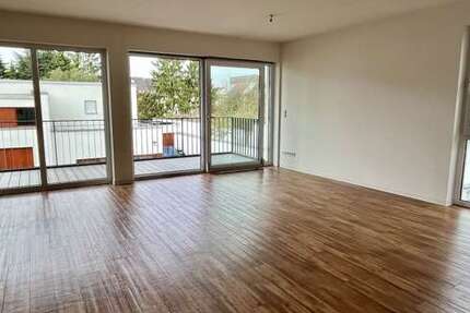 Wohnung Köln / Weiß Weiß - 2 Zimmer, 73 m&sup2;, 1.025&euro; | Angebot:26750509