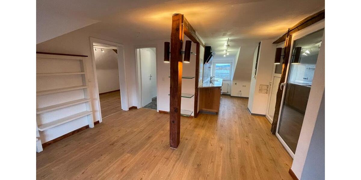 Dachgeschoßwohnung Bad Hersfeld - 2 Zimmer, 42 m&sup2;, 480&euro; | Angebot:25204436