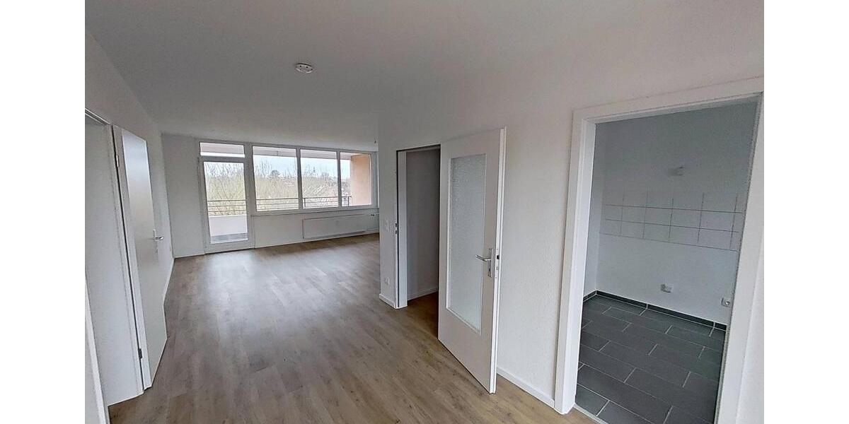 Etagenwohnung Celle - 3 Zimmer, 82 m&sup2;, 699&euro; | Angebot:25807696