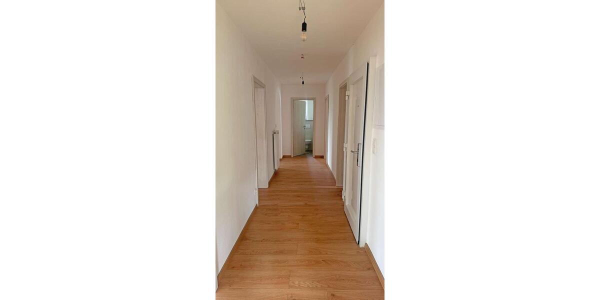 Etagenwohnung Eging am See - 4 Zimmer, 118 m&sup2;, 1.100&euro; | Angebot:26648223
