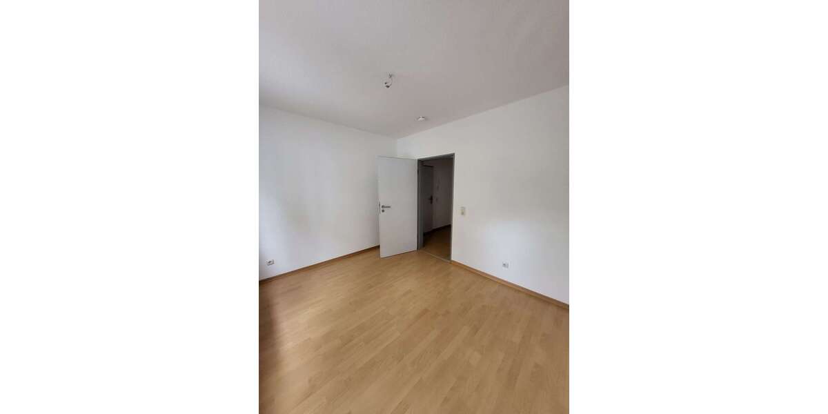 ruhige Erdgeschosswohnung mit Terrasse zum Innenhof *ab sofort verfügbar* 2 zimmer