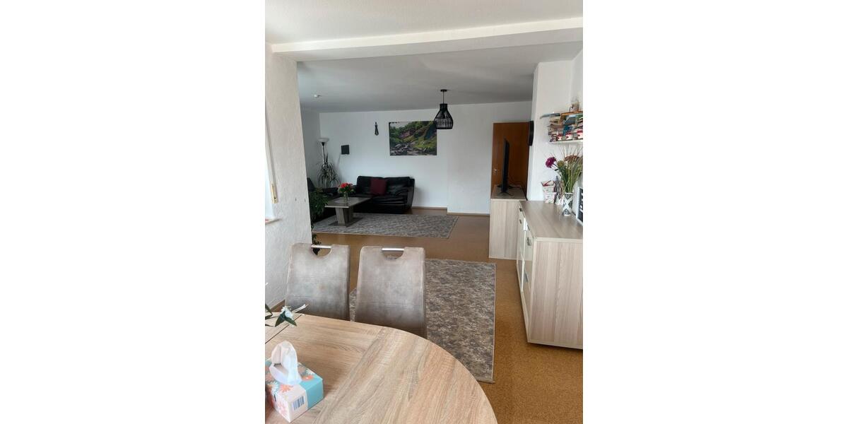 Etagenwohnung Pirmasens Fehrbach - 3 Zimmer, 91 m&sup2;, 700&euro; | Angebot:26120713