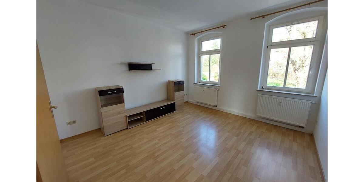 Etagenwohnung Roßwein - 2 Zimmer, 48 m&sup2;, 250&euro; | Angebot:25375181