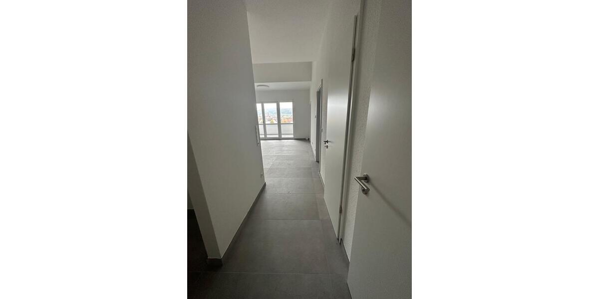 Dachgeschoßwohnung Erlenbach am Main - 5 Zimmer, 139 m&sup2;, 1.900&euro; | Angebot:26424663