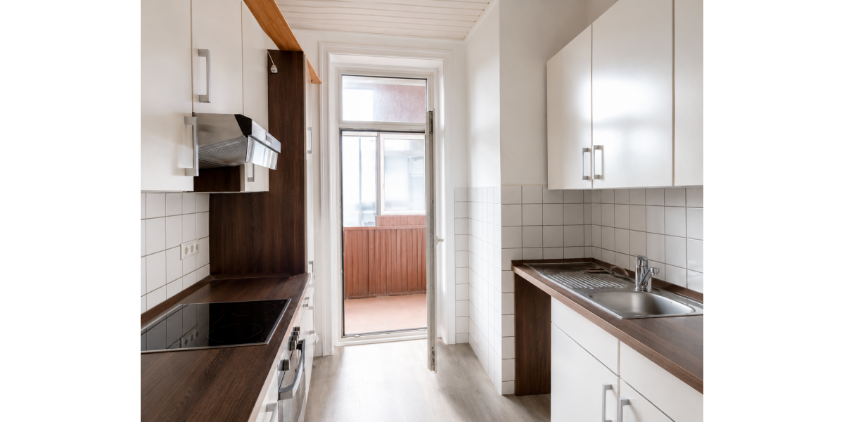 Altbaucharme in Kiel-Gaarden: helle 3-Zimmer-Wohnung mit 2 Balkonen – WG-geeignet - Etagenwohnung Kiel Gaarden-Ost | Angebot:27005110