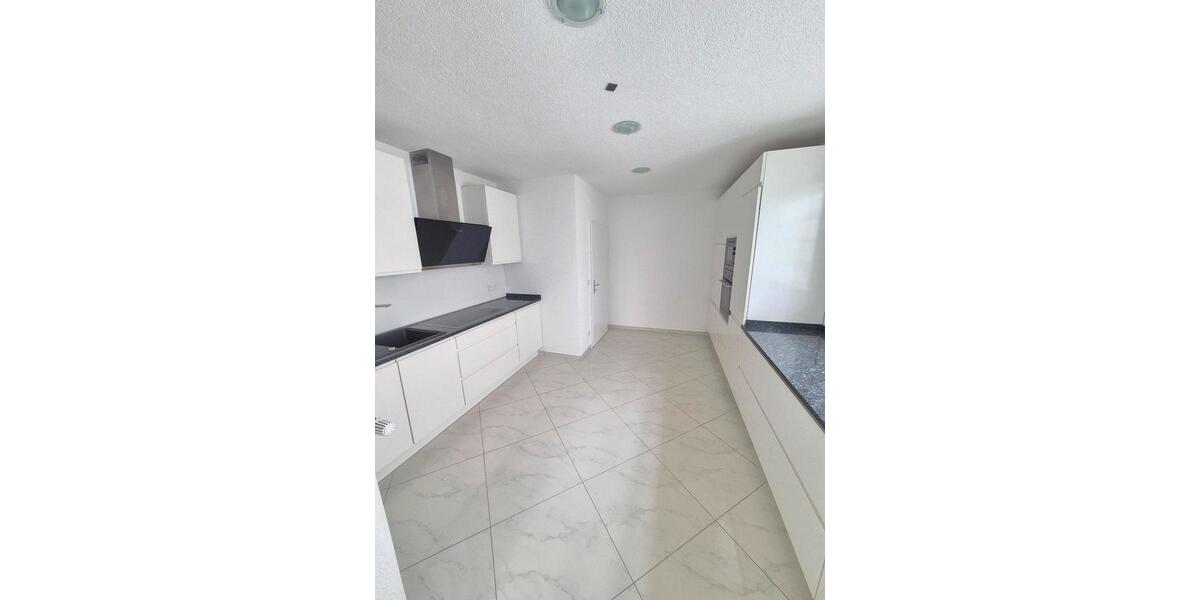Erdgeschoßwohnung Bischofsheim - 4.5 Zimmer, 143 m&sup2;, 1.790&euro; | Angebot:26606595