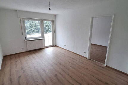 Bezug nach Sanierung - 2ZKB mit Balkon und EBK