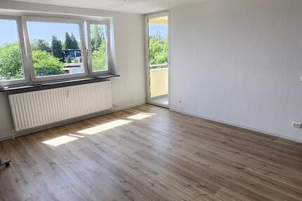 frisch renoviete - 3 Zim. Wohnung-76 qm-mit Balkon in Wertheim 3 zimmer
