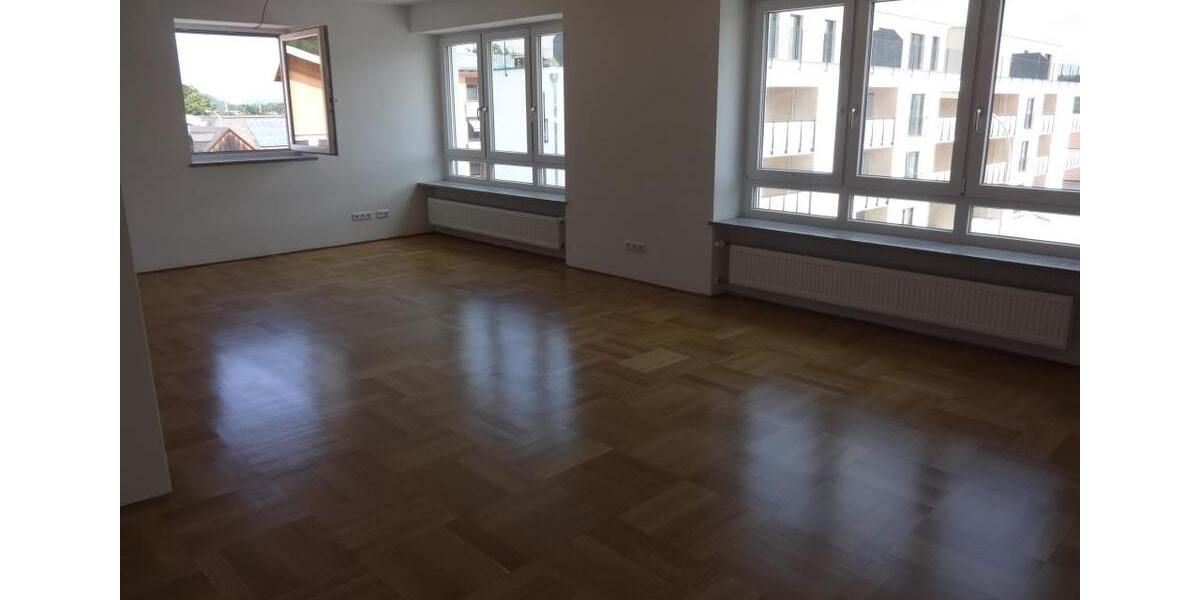 Etagenwohnung Lappersdorf - 3.5 Zimmer, 154 m&sup2;, 1.300&euro; | Angebot:26586934