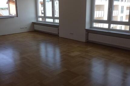 Wohnung Lappersdorf - 3.5 Zimmer, 154 m&sup2;, 1.300&euro; | Angebot:26586934