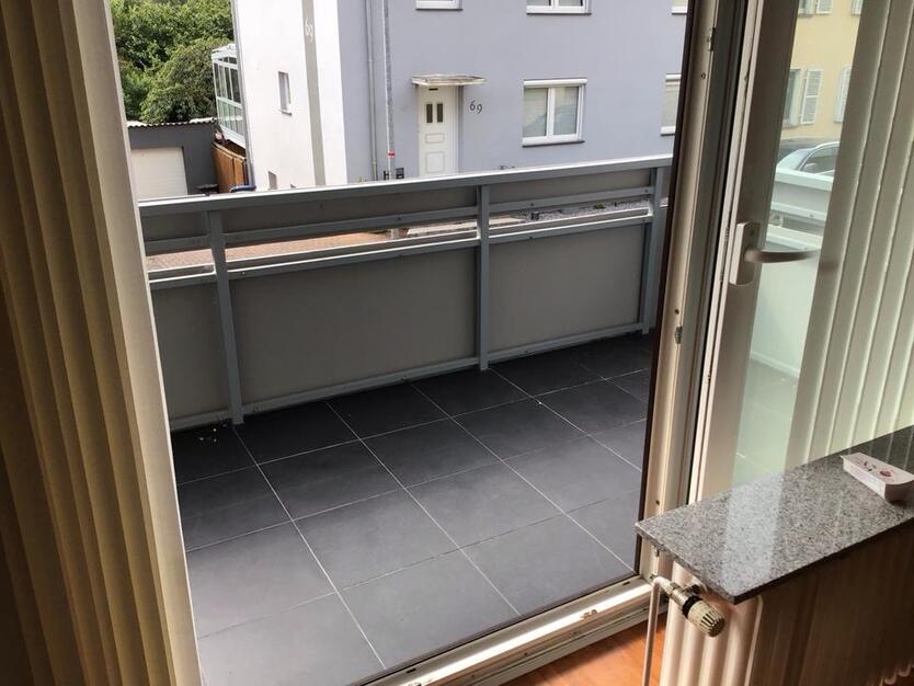 1,5-Zimmer-Wohnung mit Balkon & EBK