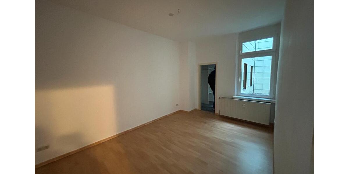 Etagenwohnung Stadtroda - 5 Zimmer, 130 m&sup2;, 1.056&euro; | Angebot:24849053
