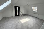 Dachgeschoßwohnung Hockenheim - 2 Zimmer, 85 m&sup2;, 1.250&euro; | Angebot:26625841