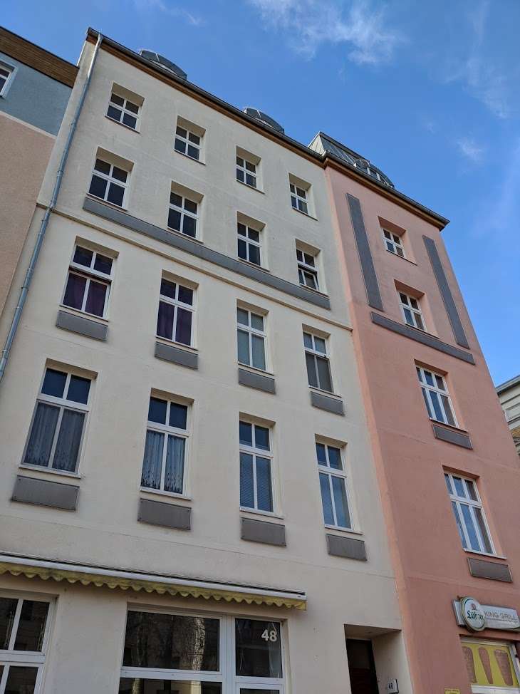 1 Zimmer-Wohnung mit Balkon und Küche *perfekt für Pendler, Azubis & Studenten*