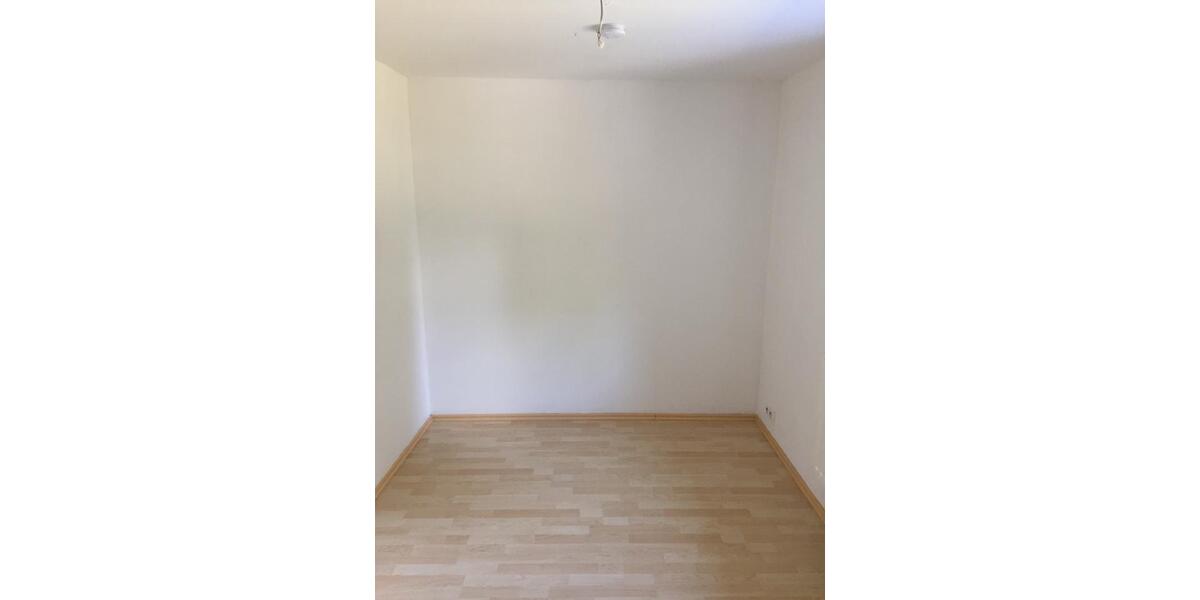 Erdgeschoßwohnung Nebra (Unstrut) - 3 Zimmer, 72 m&sup2;, 550&euro; | Angebot:26481145
