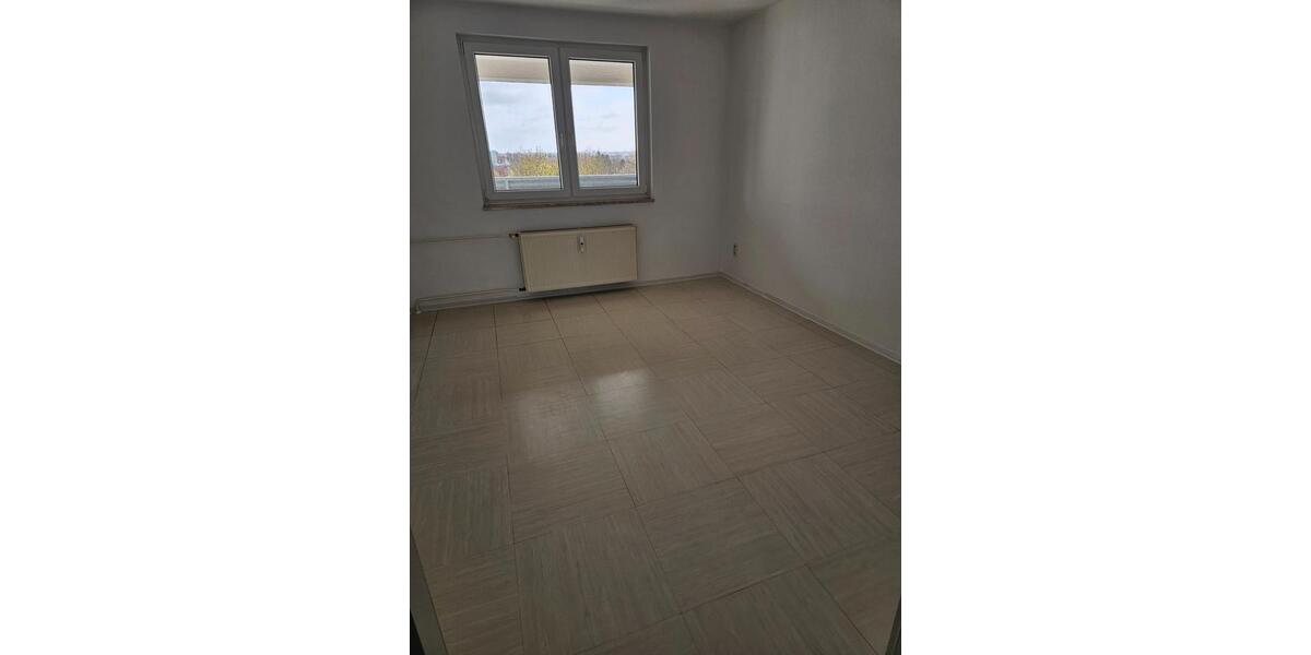 Etagenwohnung Magdeburg Alt Olvenstedt - 3 Zimmer, 77 m&sup2;, 515&euro; | Angebot:25974574