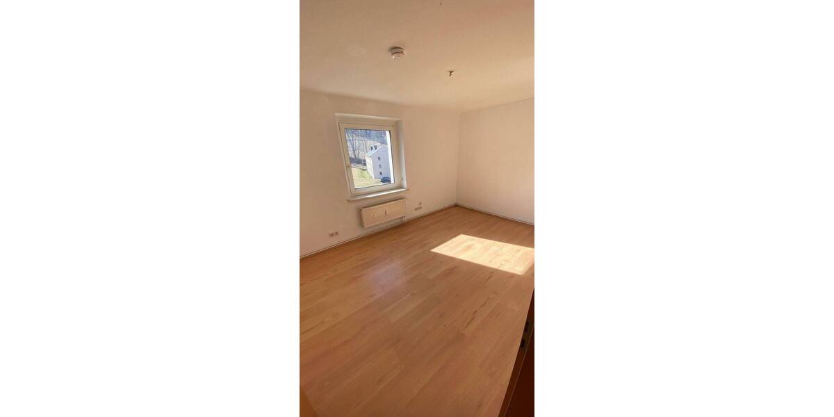 Zimmer Schwarzenberg/Erzgeb. Erla - 5 Zimmer, 98 m&sup2;, 543&euro; | Angebot:26018514