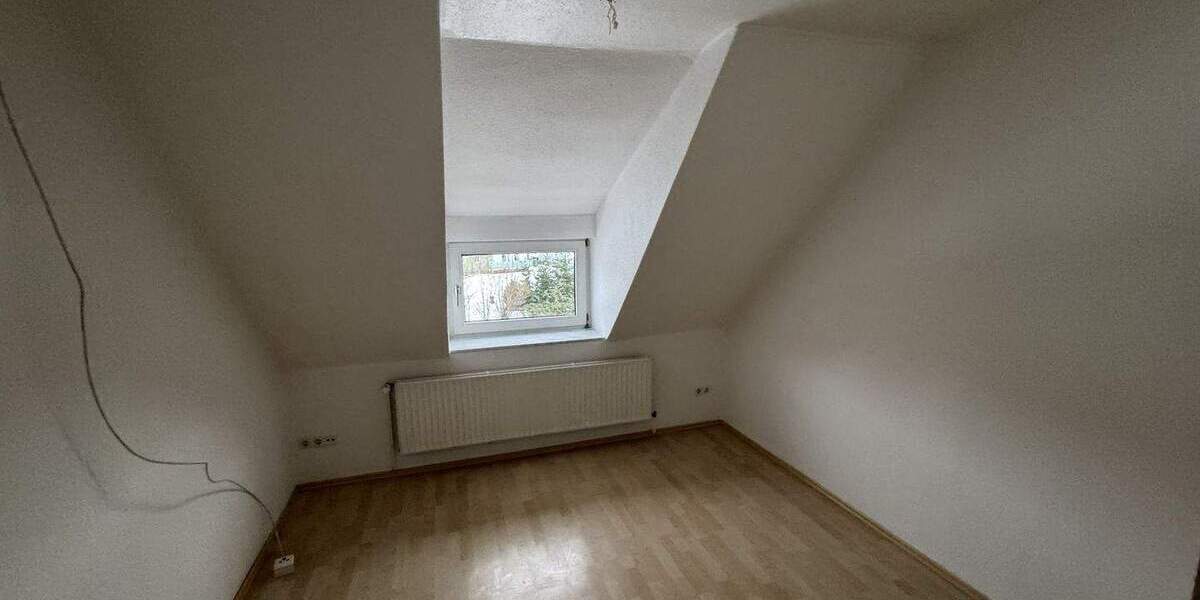 Etagenwohnung Bad Salzdetfurth - 4 Zimmer, 90 m&sup2;, 780&euro; | Angebot:24812410