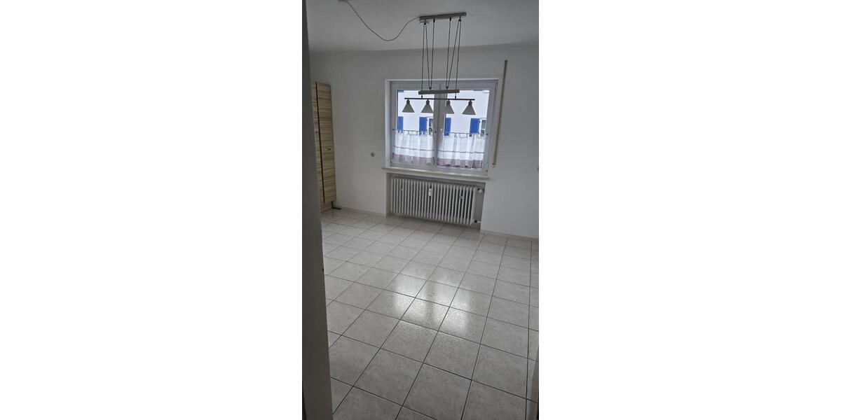 Erdgeschoßwohnung Wehringen - 2 Zimmer, 70 m&sup2;, 700&euro; | Angebot:25149787