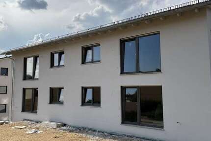 Wohnung Ergoldsbach Langenhettenbach - 4 Zimmer, 97 m&sup2;, 1.090&euro; | Angebot:26963587
