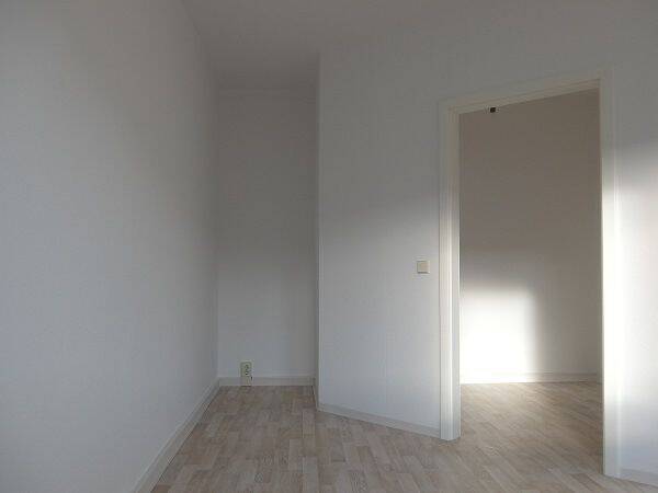Etagenwohnung Döbeln Pommlitz - 3 Zimmer, 63 m&sup2;, 319&euro; | Angebot:26758665