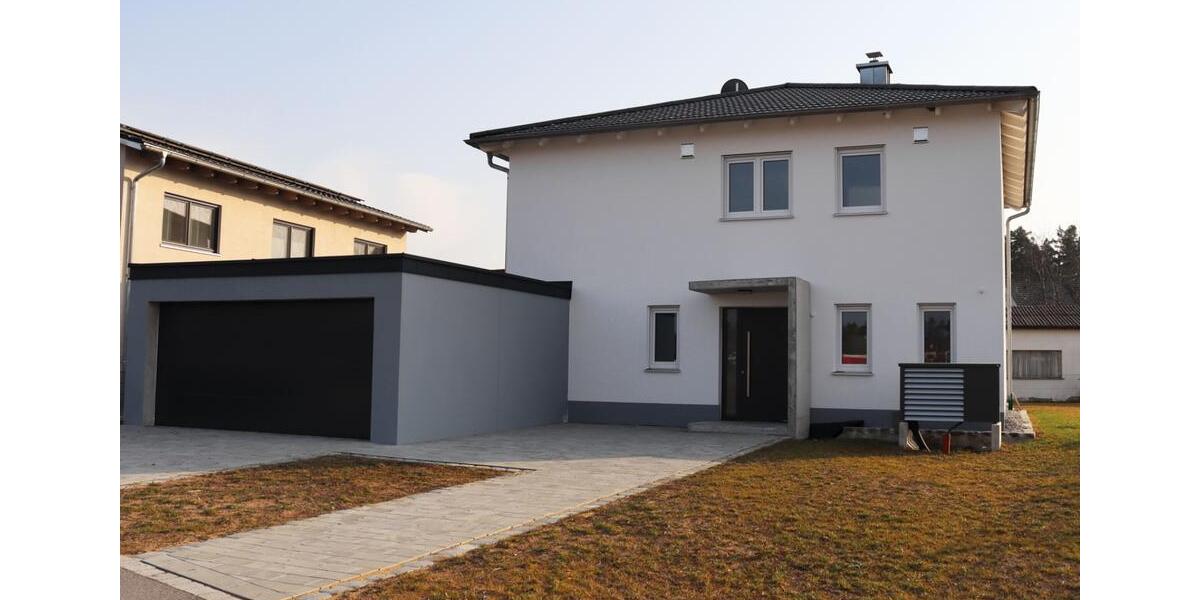 Einfamilienhaus Bodenwöhr - 5 Zimmer, 161 m&sup2;, 1.300&euro; | Angebot:25989342