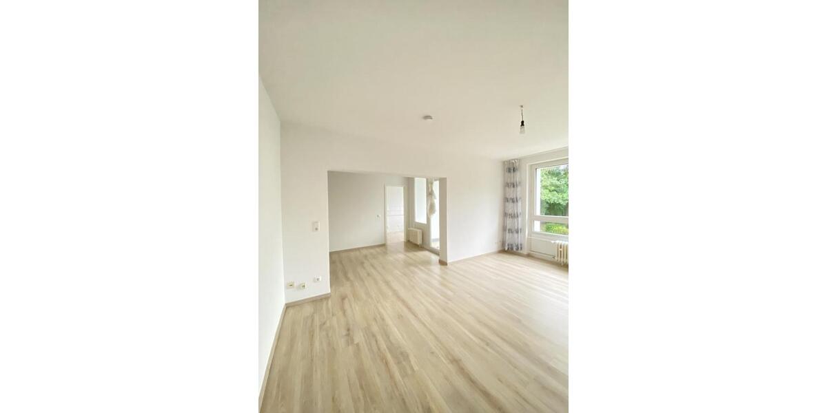 Etagenwohnung Solingen - 3 Zimmer, 69 m&sup2;, 719&euro; | Angebot:24522822