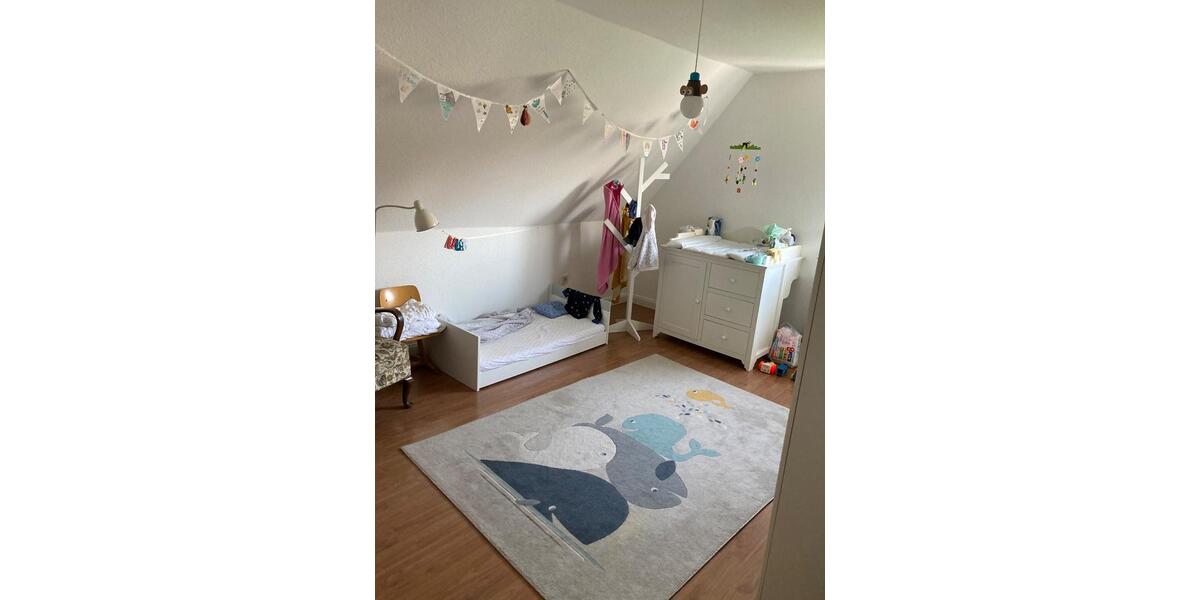 Wohnen auf Zeit Olpe - 7 Zimmer, 160 m&sup2;, 80&euro; | Angebot:26438470