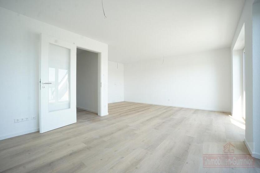 ImmobilieN GUMNIOR präsentiert: helle 3-Zimmer-Dachgeschoßwohnung in Rheine