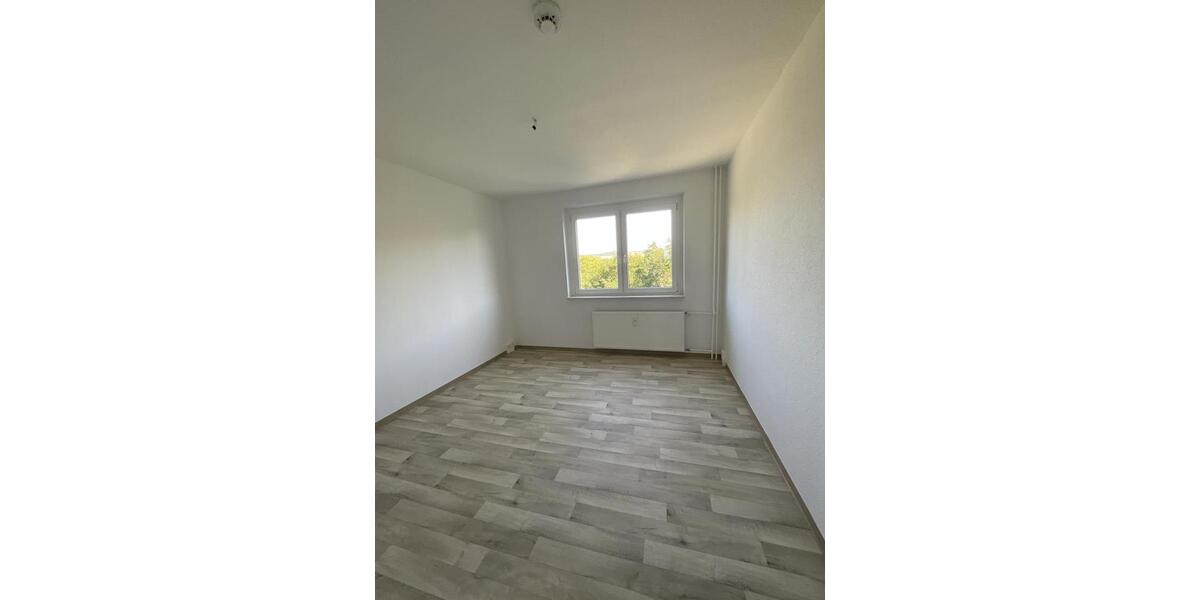 Etagenwohnung Nordhausen - 5 Zimmer, 105 m&sup2;, 500&euro; | Angebot:24940010