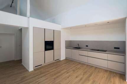 Wohnung zum Mieten in Kaiserslautern 1.950 € 140 m²