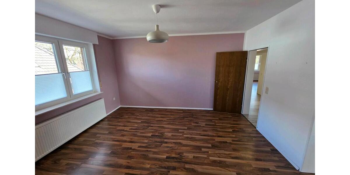 Etagenwohnung Saterland - 8 Zimmer, 125 m&sup2;, 800&euro; | Angebot:26647148