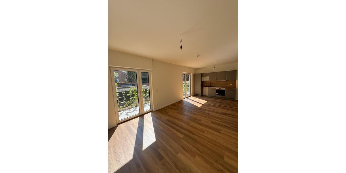 Erdgeschoßwohnung Hamburg Wandsbek - 2 Zimmer, 72 m&sup2;, 1.900&euro; | Angebot:25281987