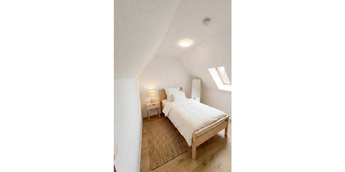 Dachgeschoßwohnung Magdeburg Brückfeld - 2 Zimmer, 44 m&sup2;, 490&euro; | Angebot:25058233