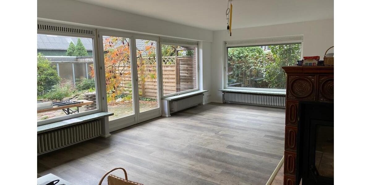 Wieder frei: Großes EFH mit traumhaftem Ausblick in Bramel 5 zimmer