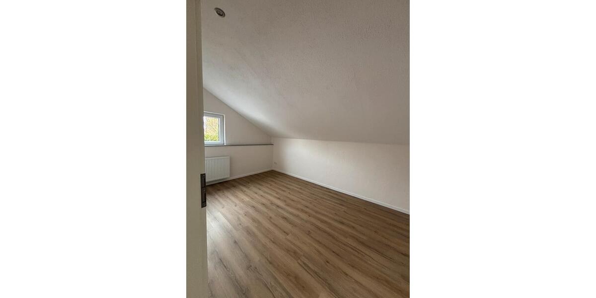 Dachgeschoßwohnung Ostercappeln - 2 Zimmer, 65 m&sup2;, 850&euro; | Angebot:26553741