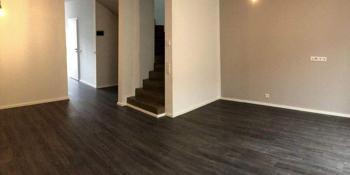 Reihenmittelhaus Grünstadt - 6 Zimmer, 145 m&sup2;, 1.870&euro; | Angebot:25806706