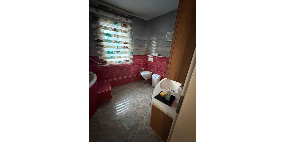 Doppelhaushälfte Spaichingen - 5 Zimmer, 165 m&sup2;, 1.500&euro; | Angebot:24585307