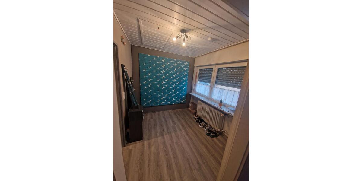 Dachgeschoßwohnung Dillingen (Saar) - 3 Zimmer, 89 m&sup2;, 700&euro; | Angebot:26227429