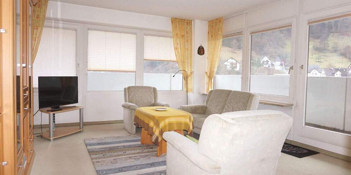 Etagenwohnung Schramberg - 3 Zimmer, 80 m&sup2;, 620&euro; | Angebot:23981681