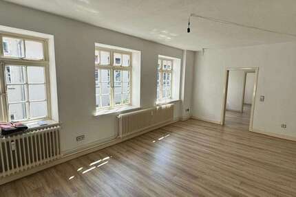 Wohnung Lübeck Innenstadt - 3 Zimmer, 77 m&sup2;, 990&euro; | Angebot:26805813
