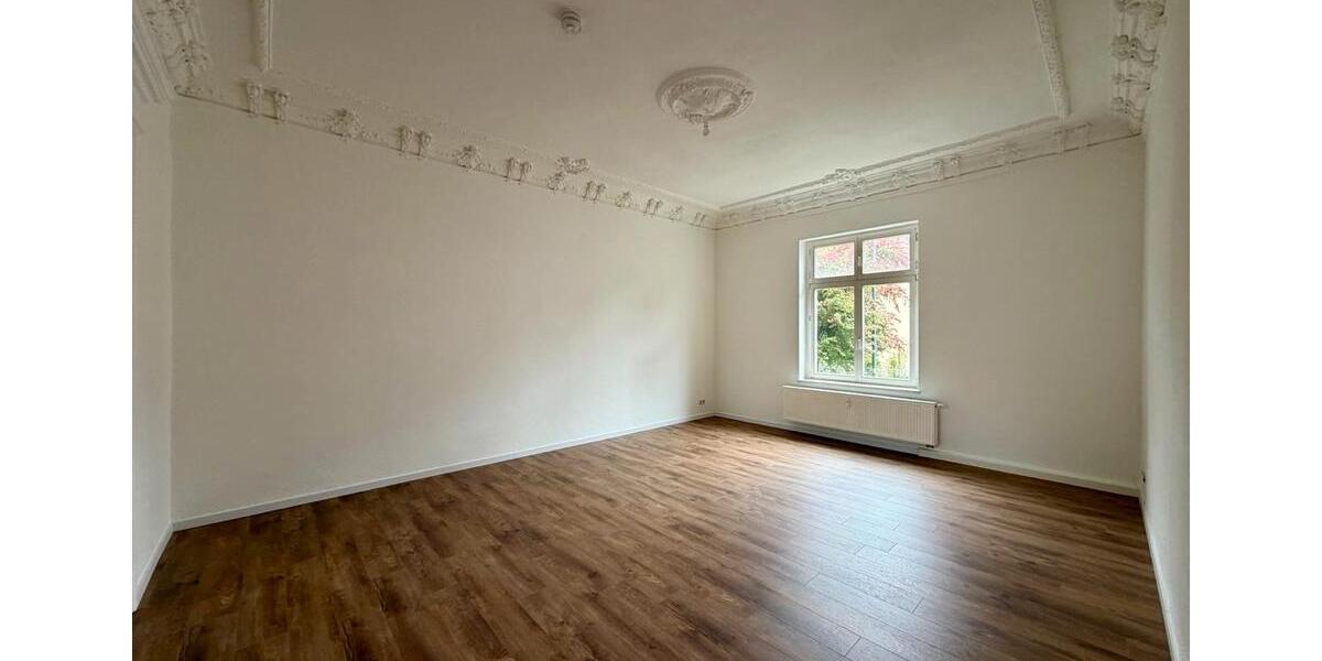 Erdgeschoßwohnung Naumburg (Saale) - 4 Zimmer, 120 m&sup2;, 950&euro; | Angebot:26588579