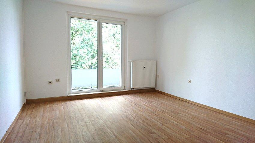 Etagenwohnung Riesa - 3 Zimmer, 61 m&sup2;, 360&euro; | Angebot:26120608